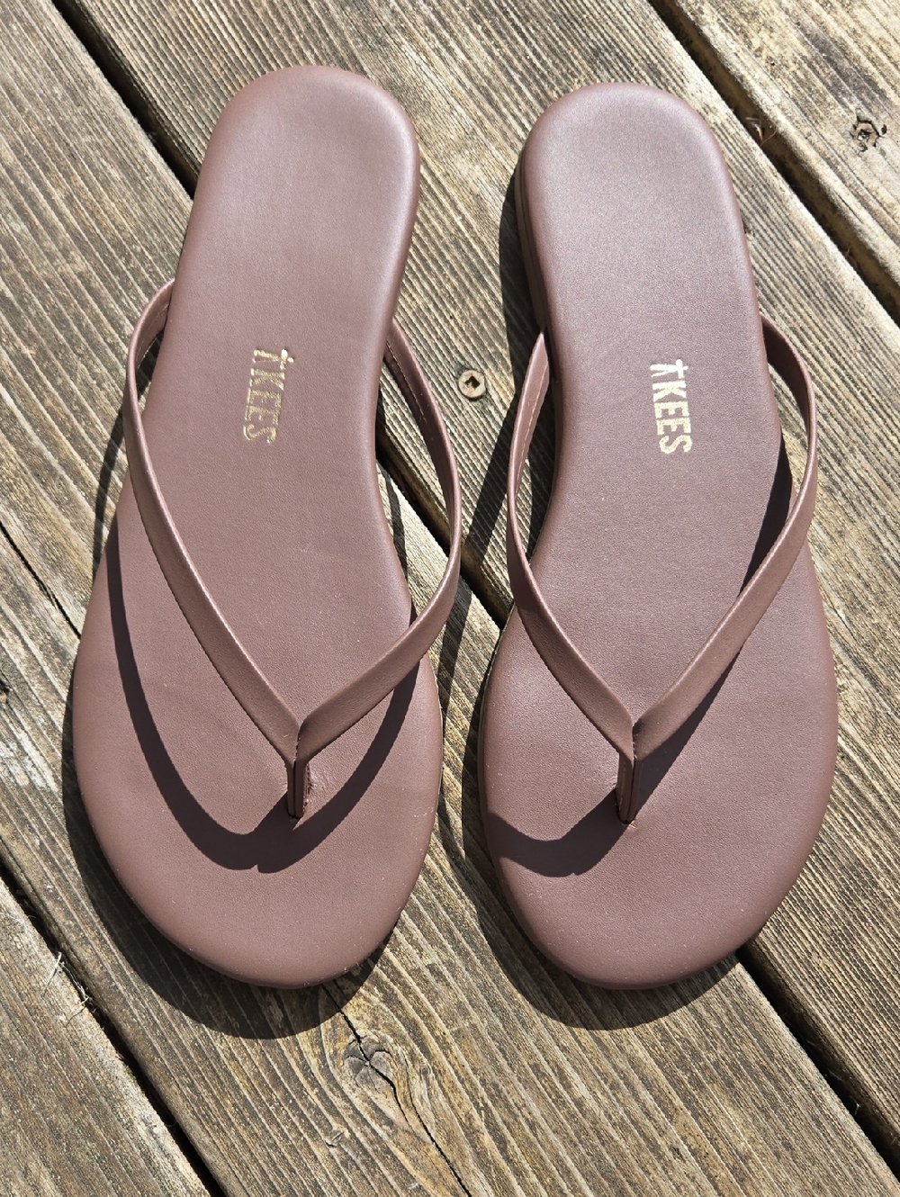 TKEES Cappuccino Matte Foundations Flip Flop Size 6